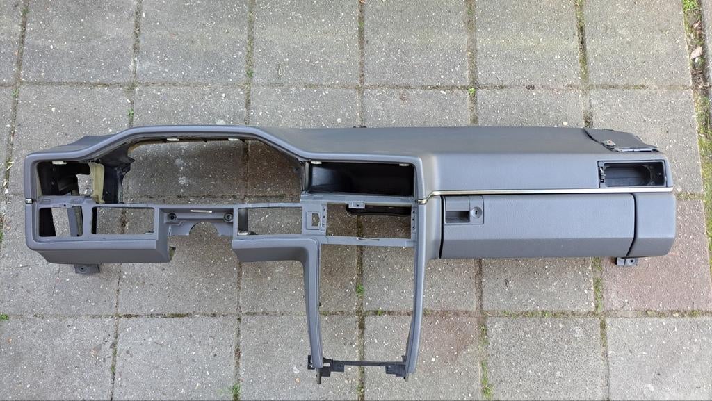 Dashboard Volvo 960 V90 Classic grijs geen airbag passagier, Ophalen