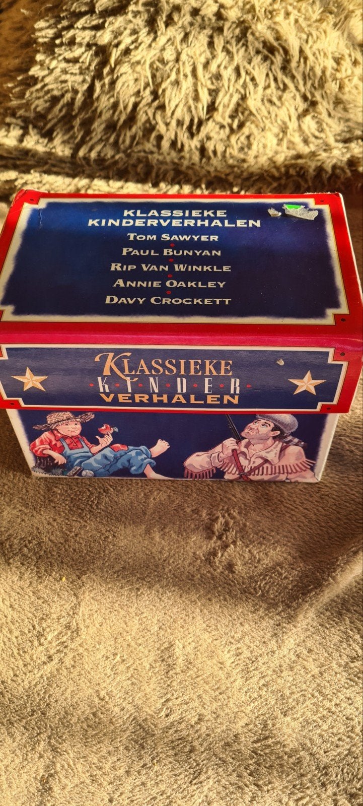 Box met 5 klassieke kinderverhalen - Zo goed als nieuw, Boeken, Ophalen of Verzenden, Zo goed als nieuw, Fictie algemeen