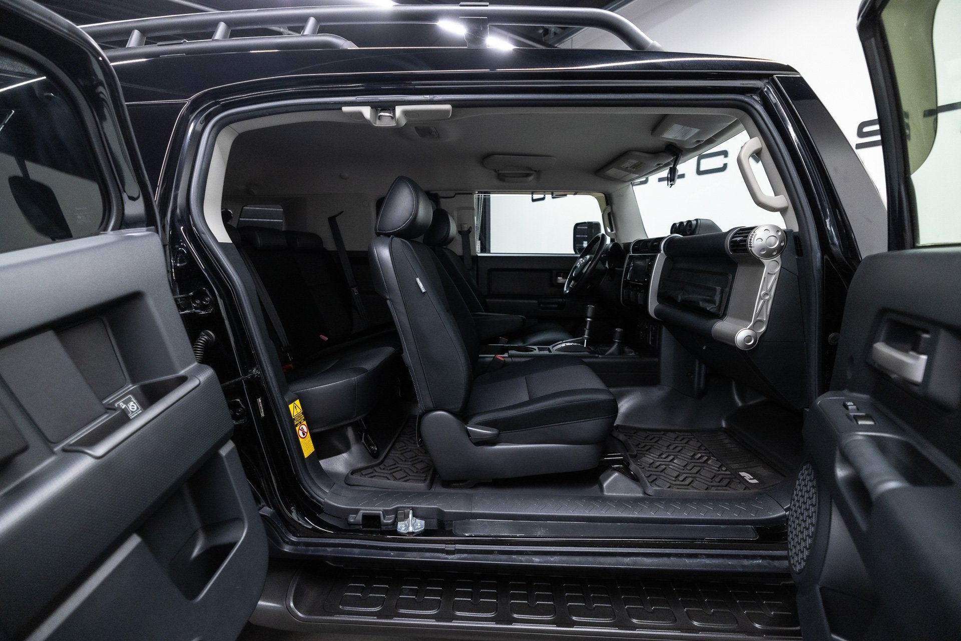 Toyota FJ Cruiser VVT-i V6 Btw auto, Fiscale waarde € 8.00, Auto's, Automaat, Dealer onderhouden, Stof, Gebruikt