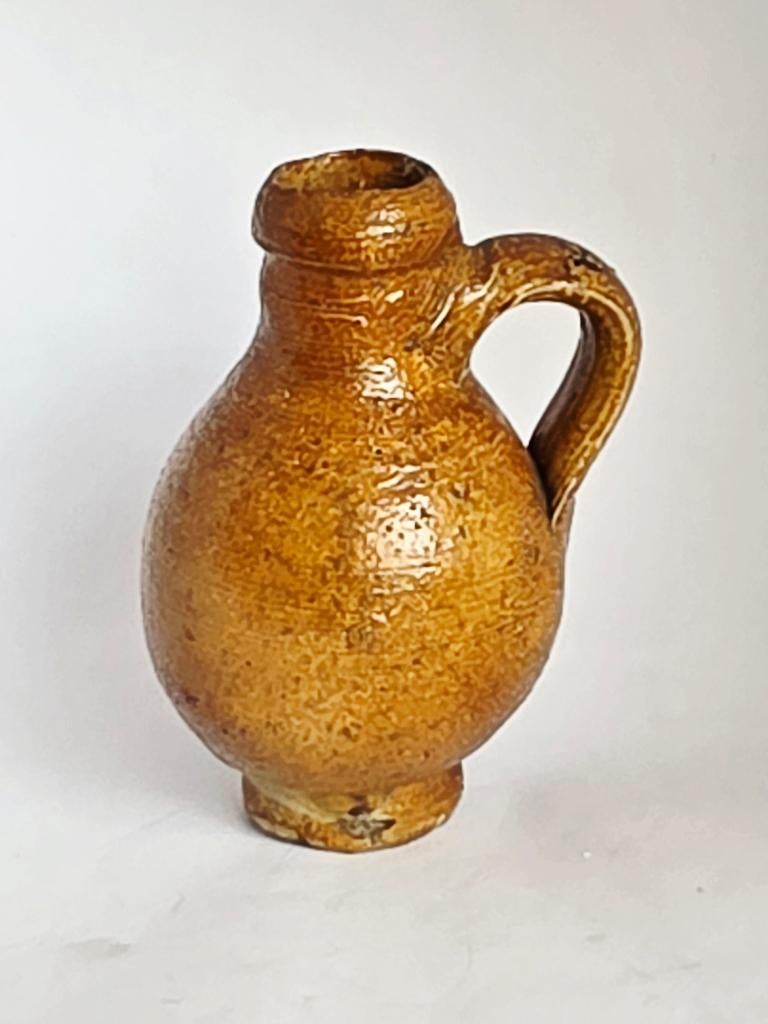 16-17 eeuw kruik van geglazuurde aardewerk, Ophalen of Verzenden