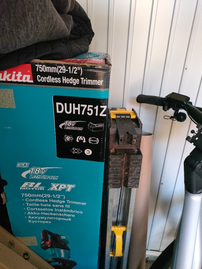 Nieuwe Makita DUH751Z Accu Heggenschaar 750mm