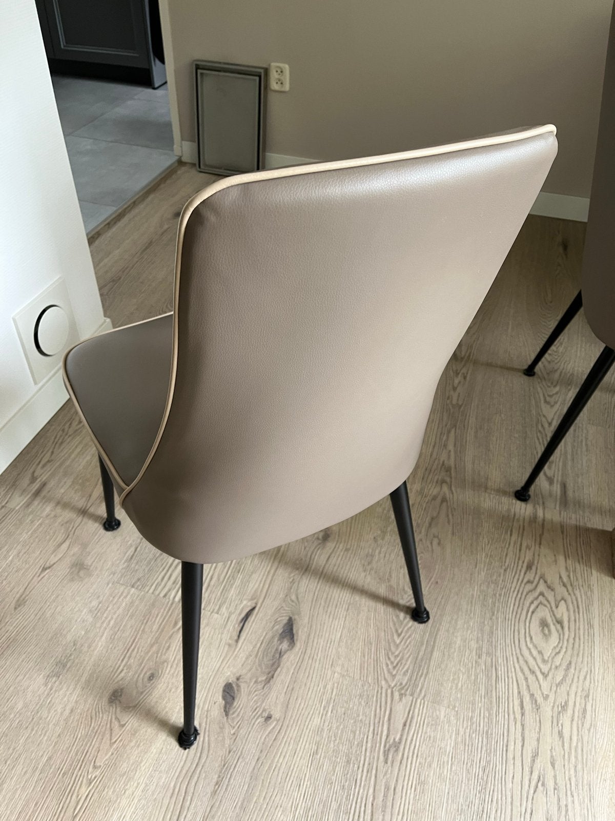 6 Europea Italian Design Eetkamerstoelen - Zeer Goede Staat, Ophalen, Leer, Zo goed als nieuw, Grijs