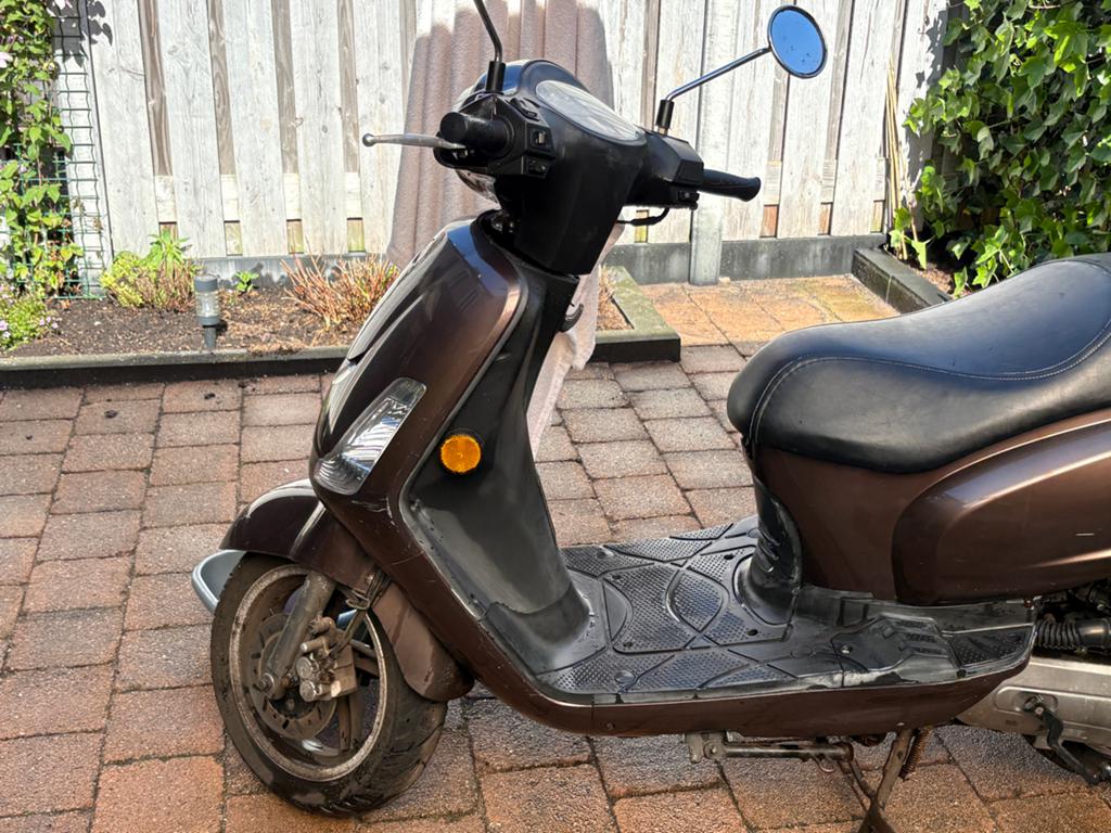 SYM Fiddle 2 - Bruin - 2017 -, Fietsen en Brommers, Scooters | SYM, Ophalen, Gebruikt, Benzine, Fiddle