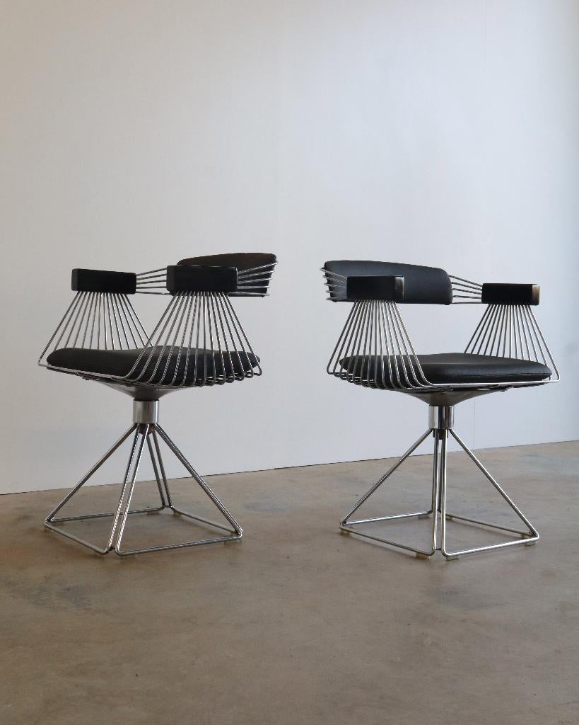 2x Vintage Delta stoelen door Rudi Verelst voor Novalux 70s, Huis en Inrichting, Stoelen, Gebruikt, Twee, Metaal, Stof, Grijs