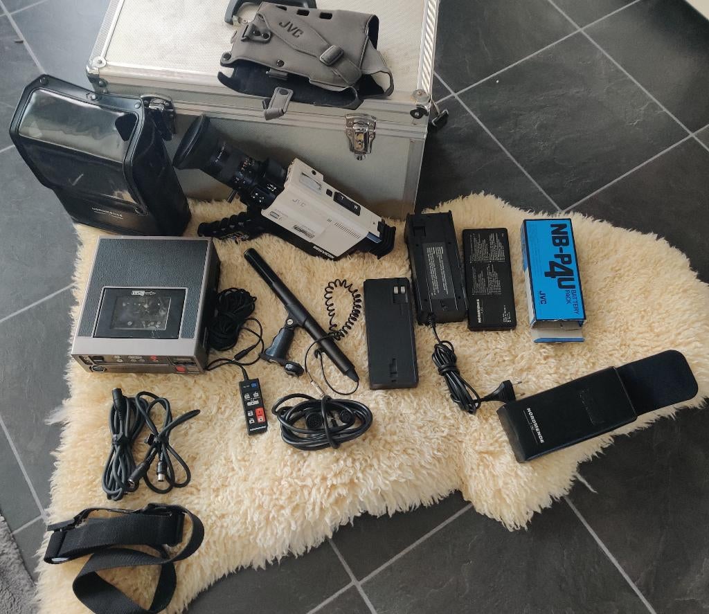 1x JVC videocamera analoog colour camera GX-N5E, Ophalen, Hi 8, Camera