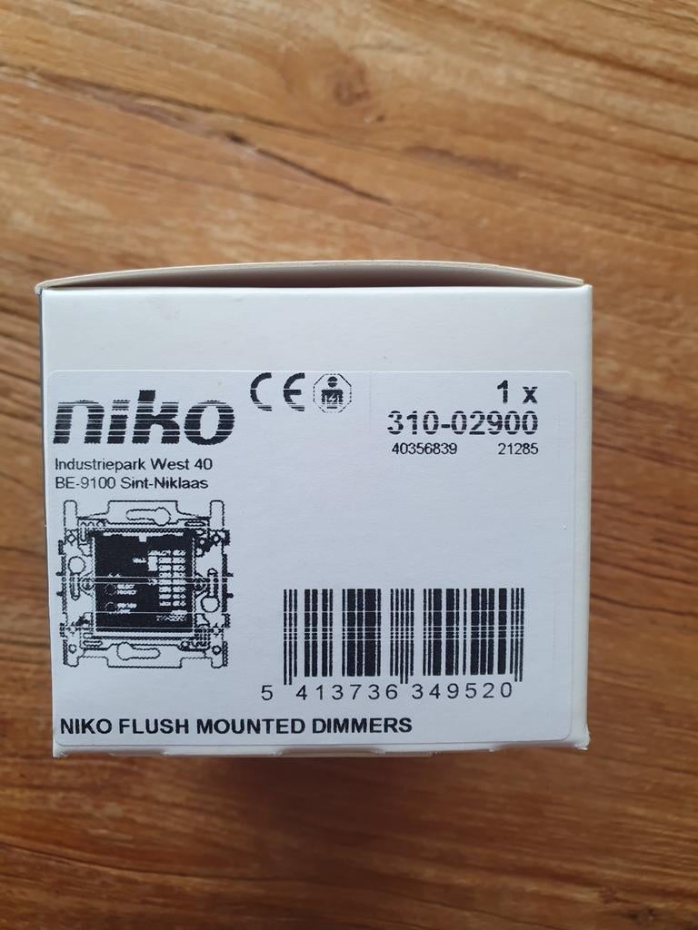 Niko drukknopdimmer universeel 310-02900, Ophalen of Verzenden, Nieuw, Schakelaar