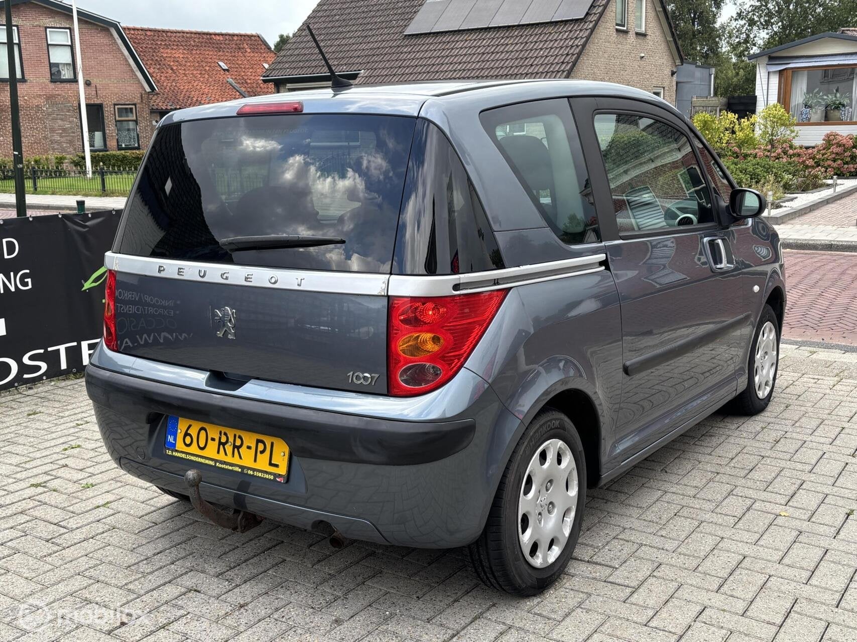 Peugeot 1007 1.4 Urban | NIEUWE APK | RIJD SUPER !, Auto's, Voorwielaandrijving, 15 km/l, 4 cilinders, 4 stoelen