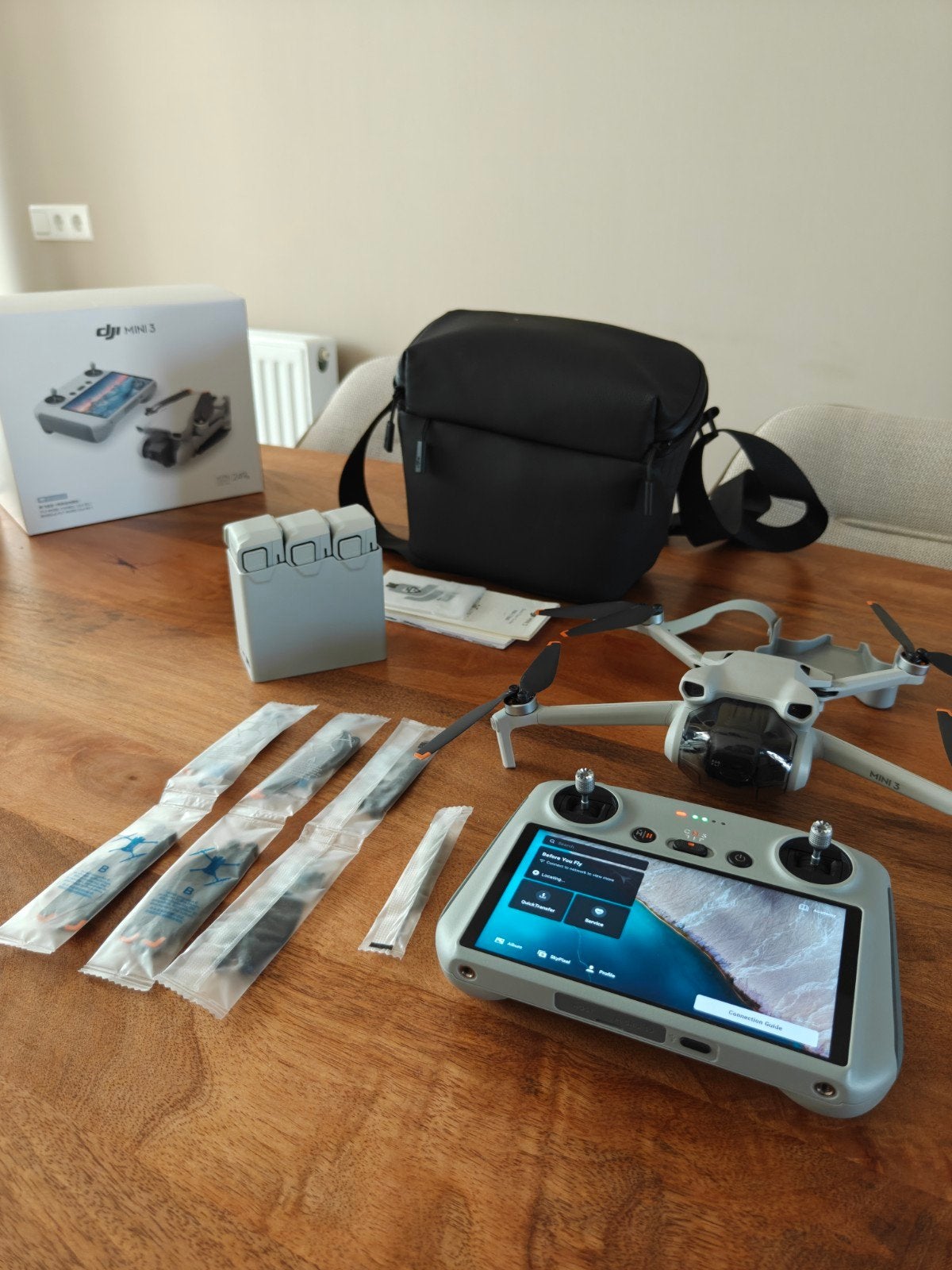 DJI Mini 3 Drone Fly More Combo + RC Controller, Audio, Tv en Foto, Cameradrone, Ophalen of Verzenden, Zo goed als nieuw, DJI