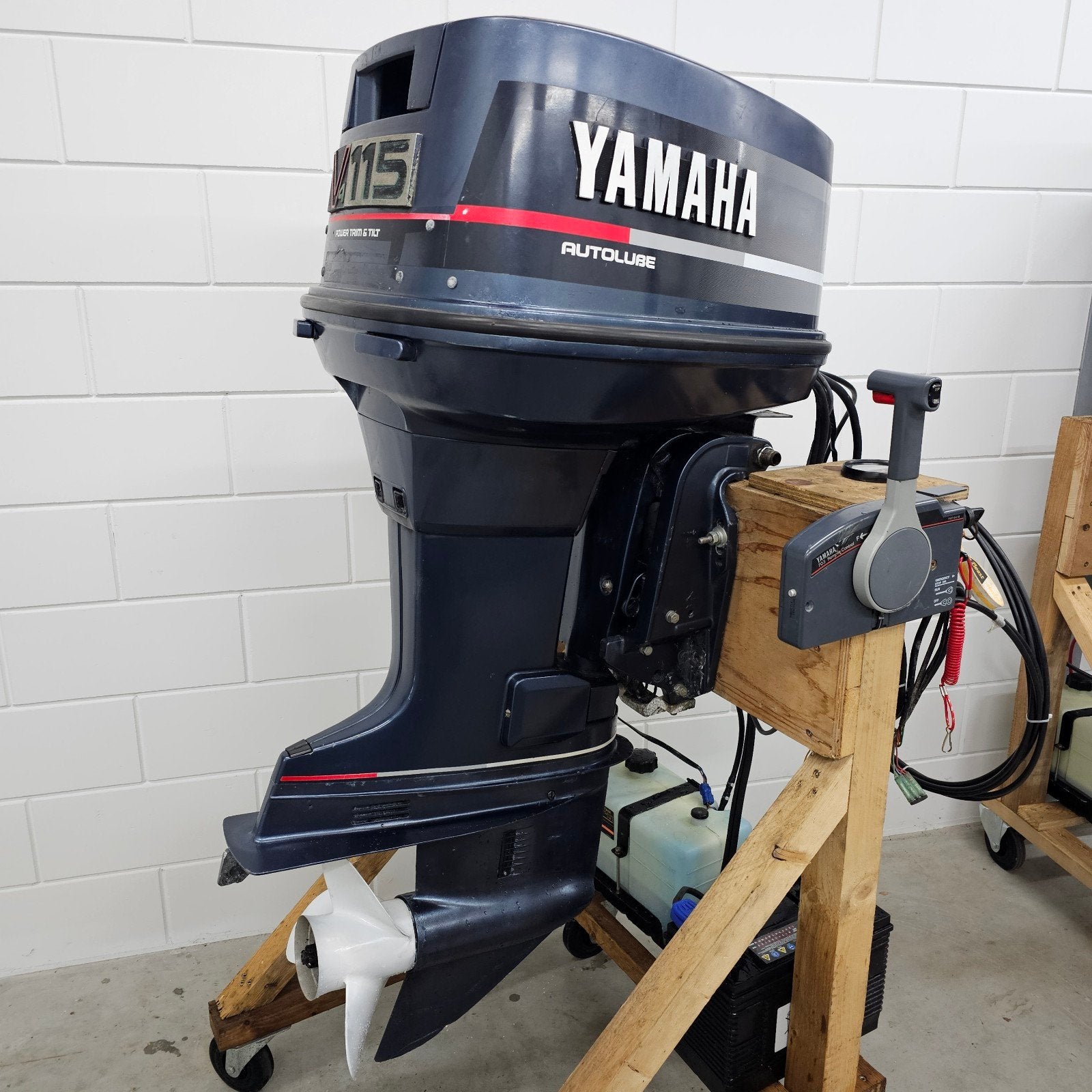 Yamaha 115 pk V4 autolube 2 takt ( inclusief GARANTIE ), Elektrische start, Ophalen of Verzenden, Zo goed als nieuw, 30 pk of meer