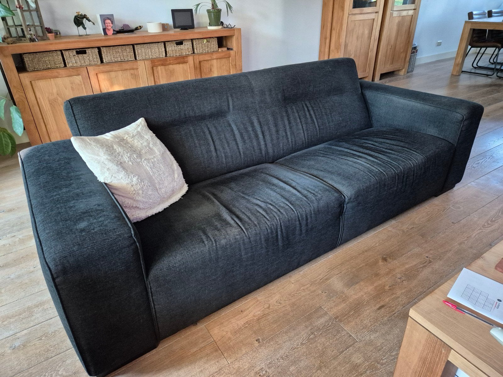 Comfortabele zwarte 3-zitsbank, Ophalen, Gebruikt, Driepersoons, 75 tot 100 cm
