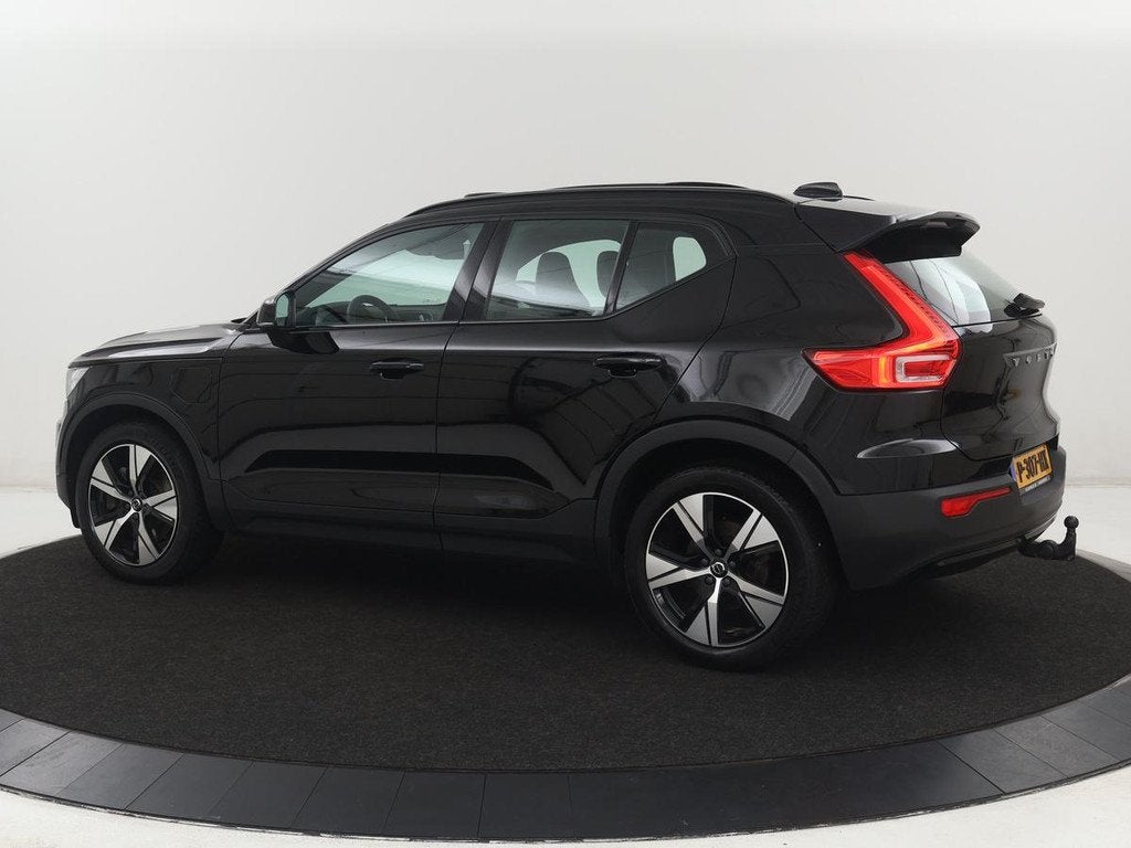 Volvo XC40 1.5 T5 Recharge R-Design | SOH 89,1% | Panoramada, Auto's, Volvo, Euro 6, 1712 kg, Leder en Stof, Zwart