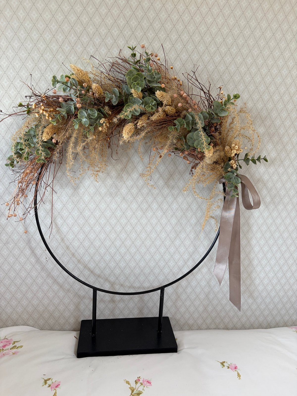 Metalen ring 56 CM zijde bloemen natuurlijke kleuren, Ophalen, Zo goed als nieuw, Metaal