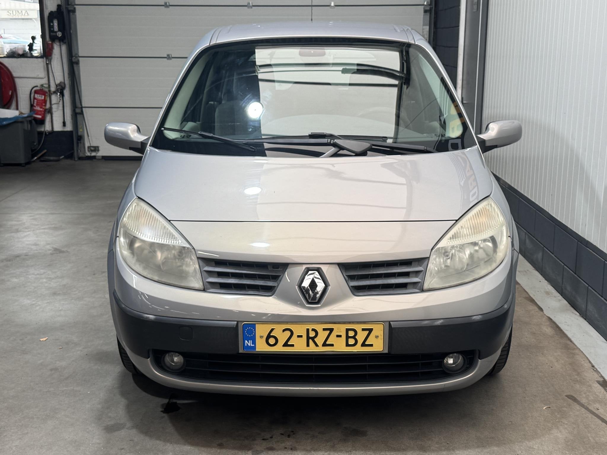 Renault Scénic 2.0-16V Expression Comfort, Auto's, Renault, 1998 cc, Stof, 4 cilinders, 133 pk