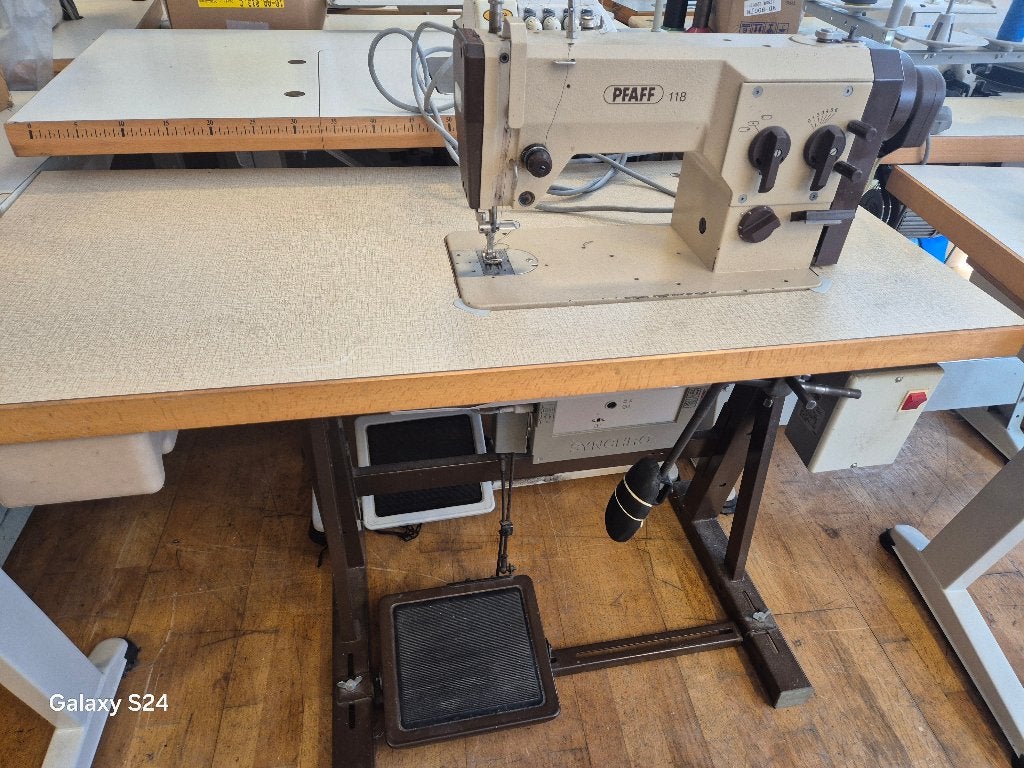 Zek zaak machine  Pfaff, Ophalen of Verzenden, Zo goed als nieuw, Naaimachine, Pfaff