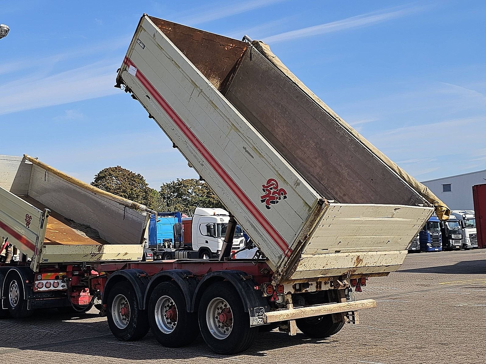 KELBERG 3 AXLE ALU TIPPER alu tipper combi, Auto's, Overige kleuren, Bedrijf, ABS, Aanhangers en Opleggers