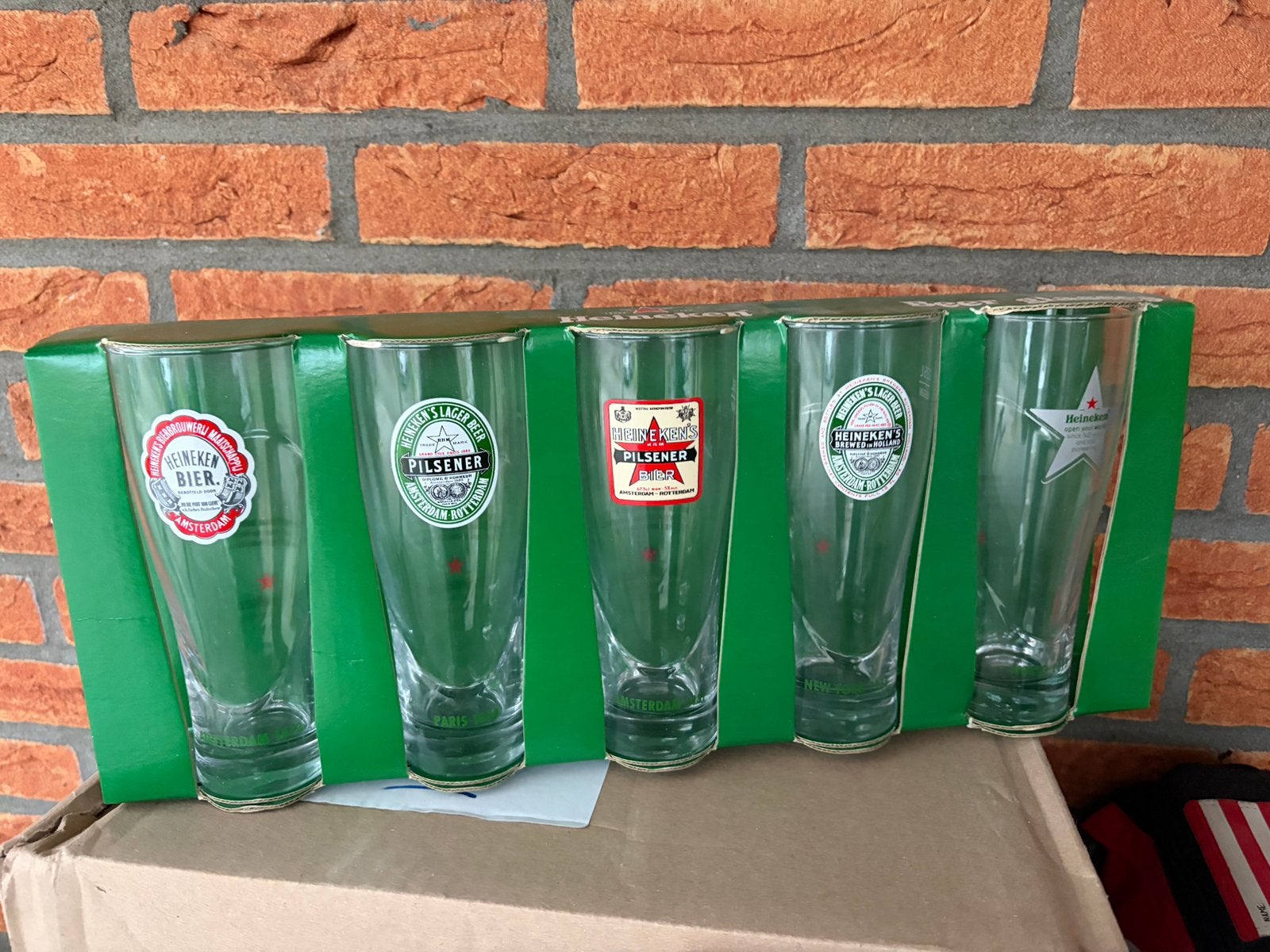 Mooie Heineken glazen set (5 verschillende glazen), Verzamelen, Glas en Borrelglaasjes, Ophalen of Verzenden, Zo goed als nieuw
