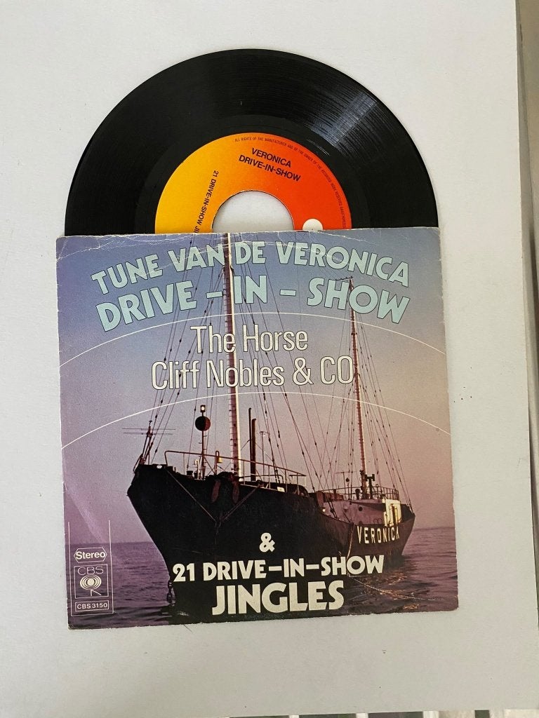 Cliff Nobles – Tune Van De Veronica Drive-In-Show(the Horse), Filmmuziek en Soundtracks, 7 inch, Zo goed als nieuw, Fotohoes