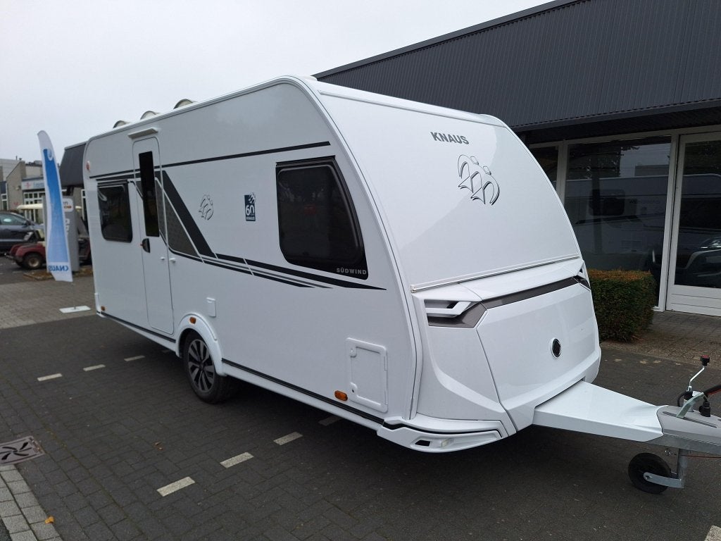 Knaus Sudwind 60 Years 450 FU VINKEN VOORRAAD VOORDEEL, Rondzit, Bedrijf, 4 tot 5 meter, Schokbreker