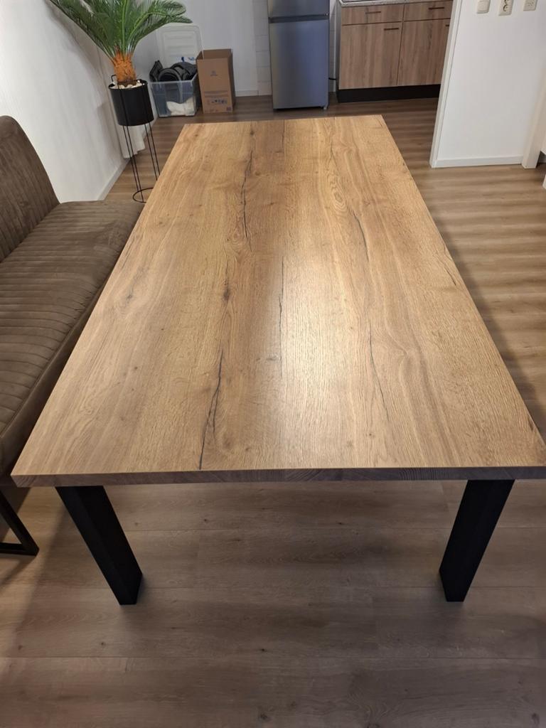 Te koop mooie grote robuuste eettafel., Ophalen