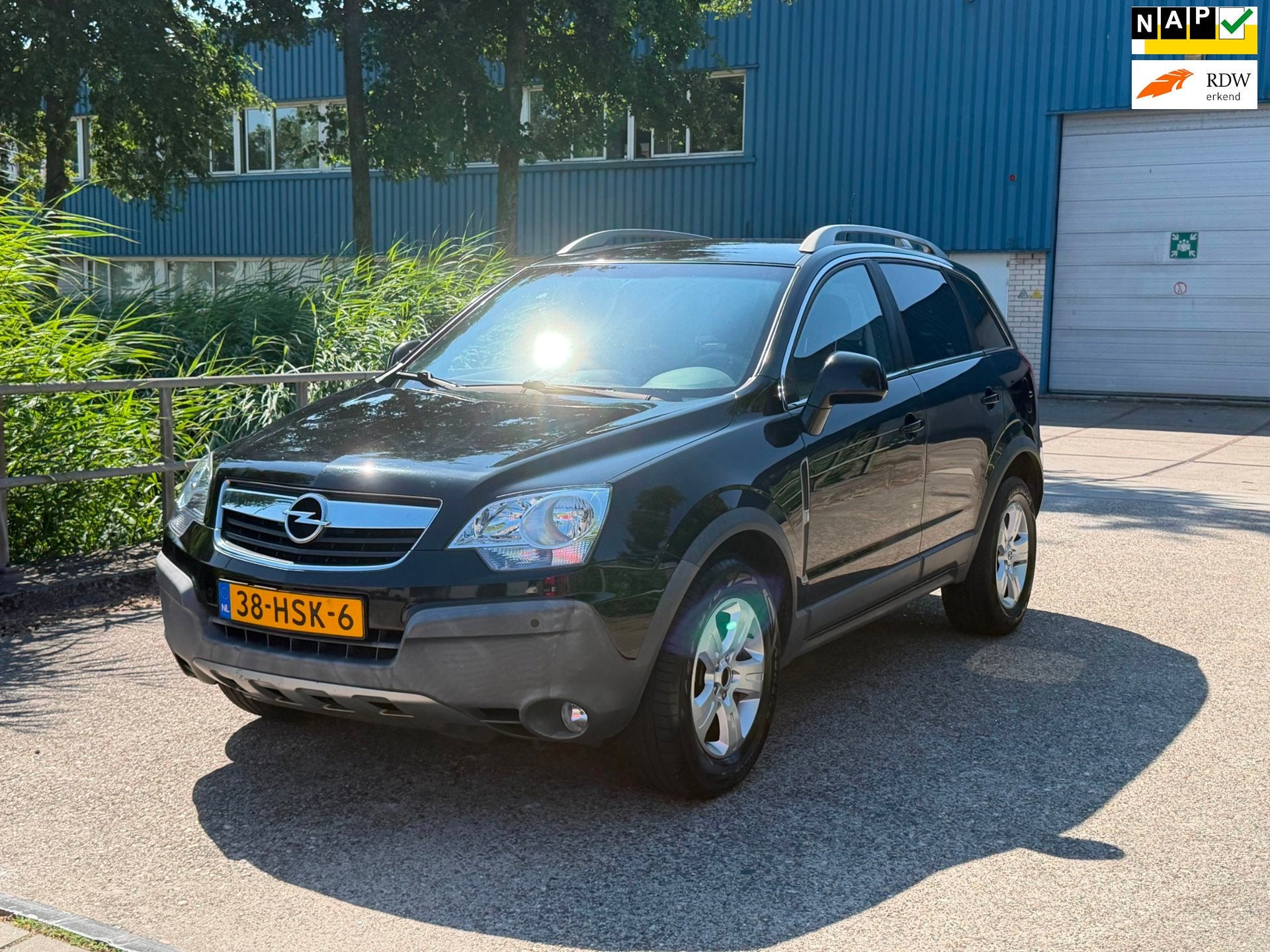 Opel Antara 2.4-16V Temptation Airco! Navi! PDC! NAP! APK!, Gebruikt, 4 cilinders, Zwart, Bedrijf