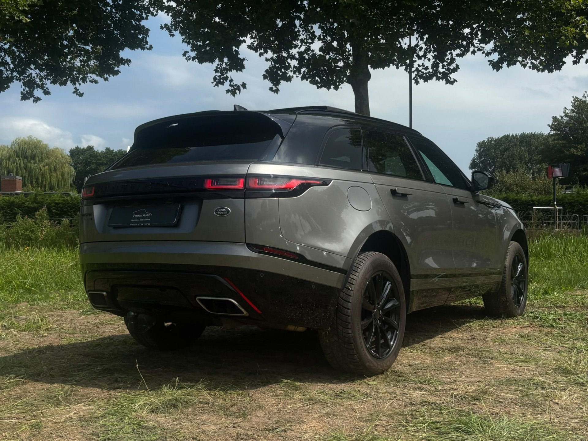 Land Rover Range Rover Velar 3.0 V6 AWD R-Dynamic HSE |PANO|, Auto's, Gebruikt, 2993 cc, 241 €/maand, Bedrijf