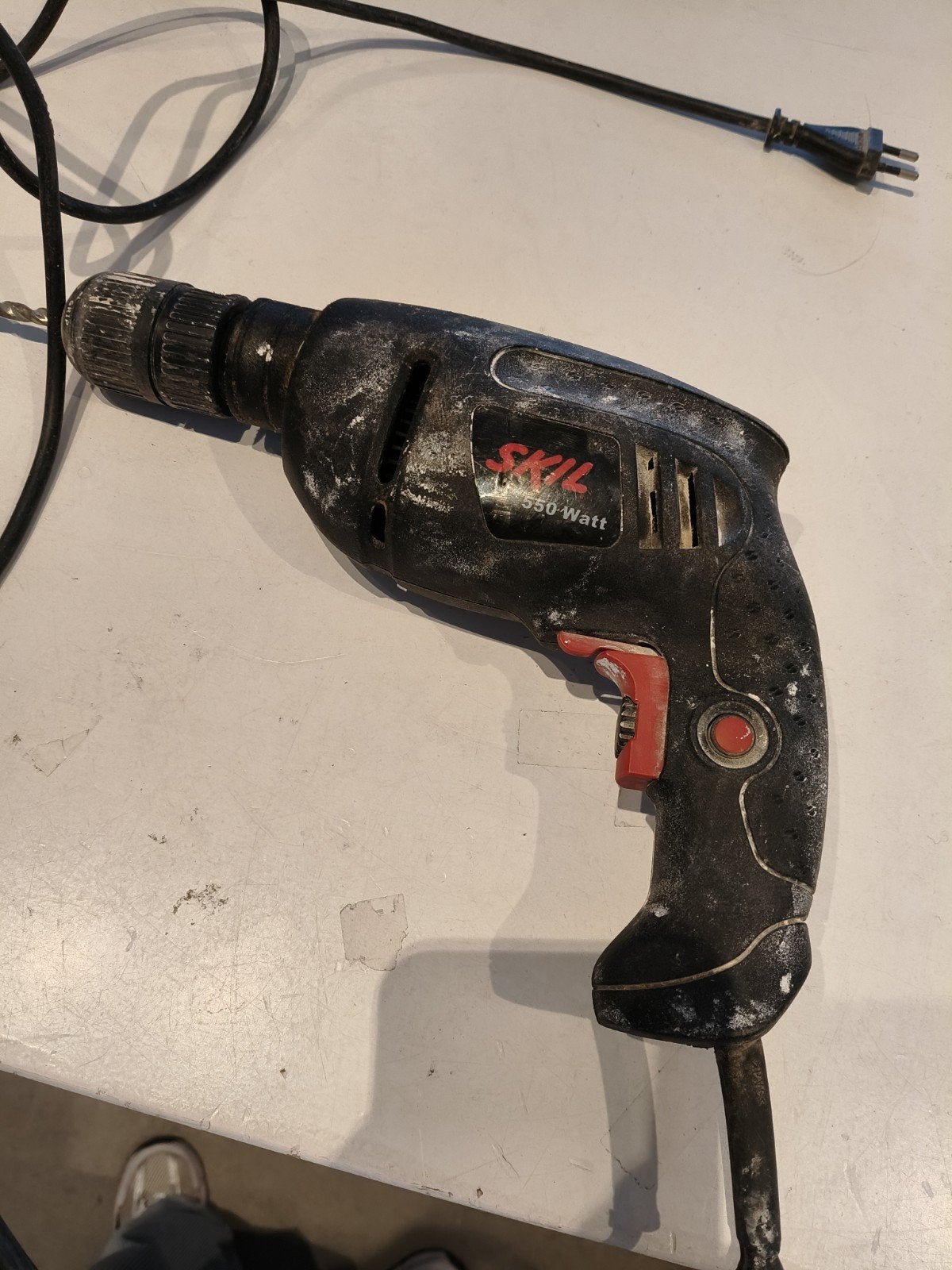 Skil Boormachine 550 Watt - Gebruikt, Doe-het-zelf en Verbouw, Gereedschap | Boormachines, Ophalen, Gebruikt, 400 tot 600 watt