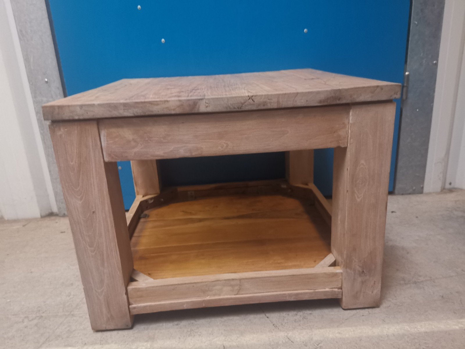 Houten bijzettafel/nachtkastje, Minder dan 45 cm, Minder dan 55 cm, Gebruikt, Vierkant