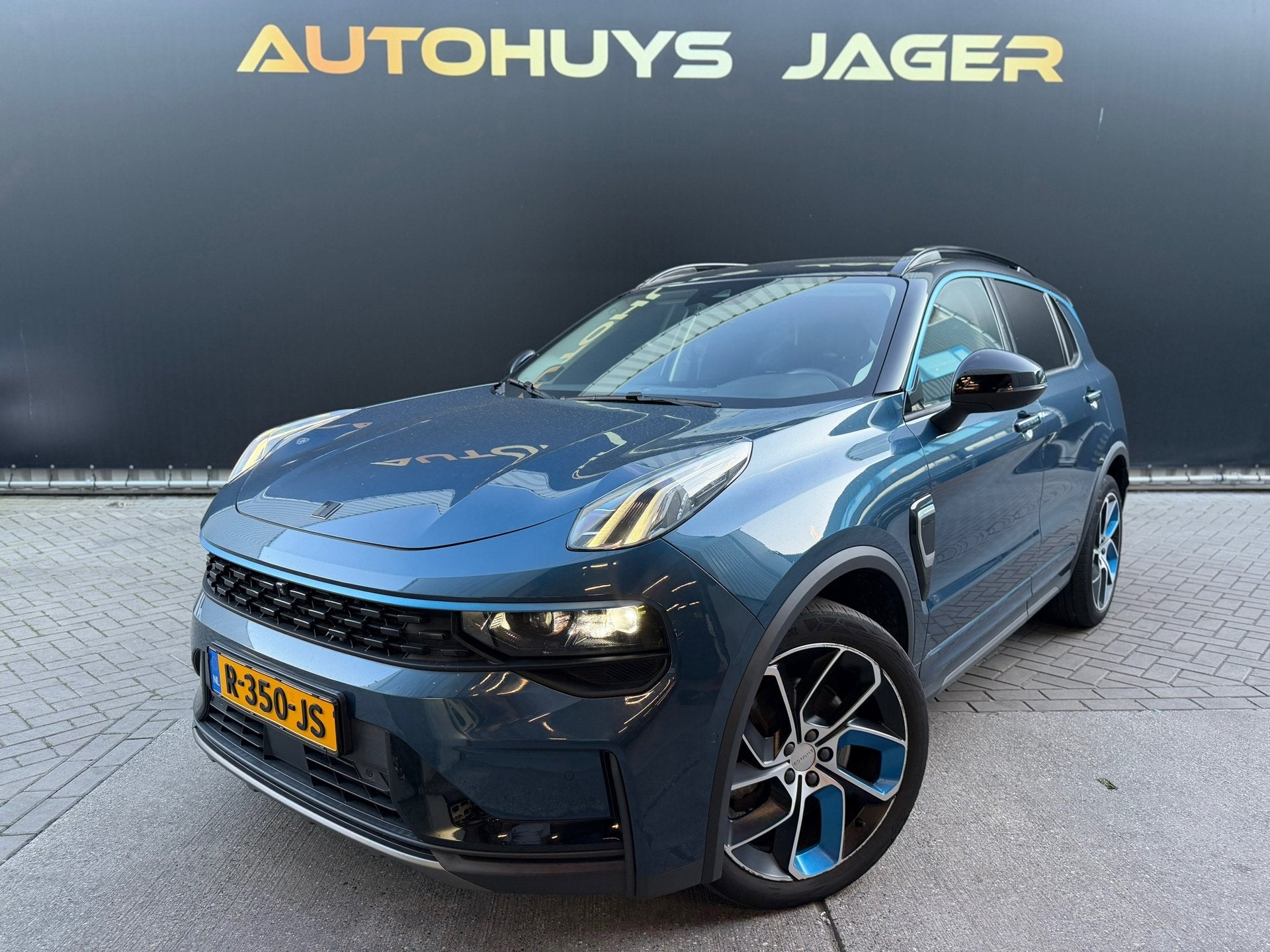Lynk & Co 01 1.5 Pano 360 Memory Carplay Hybride Automaat, Auto's, Stof, Blauw, Bedrijf, 1854 kg