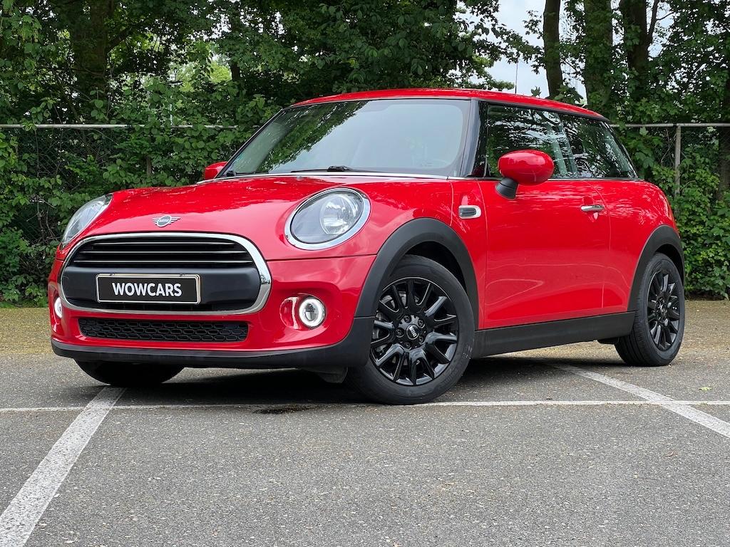 MINI Cooper 1.5i 165pk CarPlay Alarm Cruise Control Navi, Auto's, Mini, Voorwielaandrijving, Stof, 49 €/maand, Origineel Nederlands
