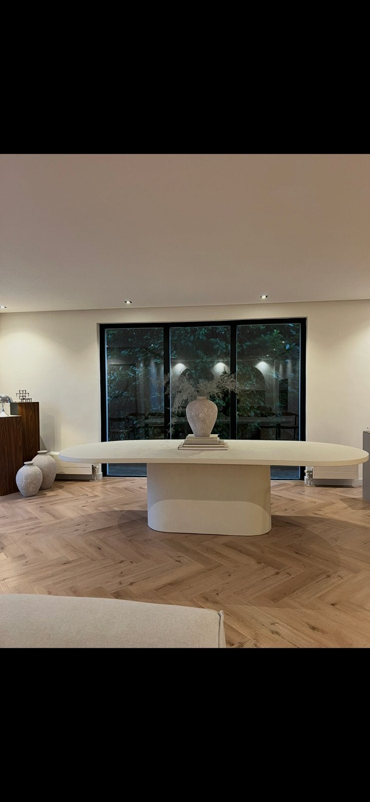 Betoncire eettafel, Huizen en Kamers