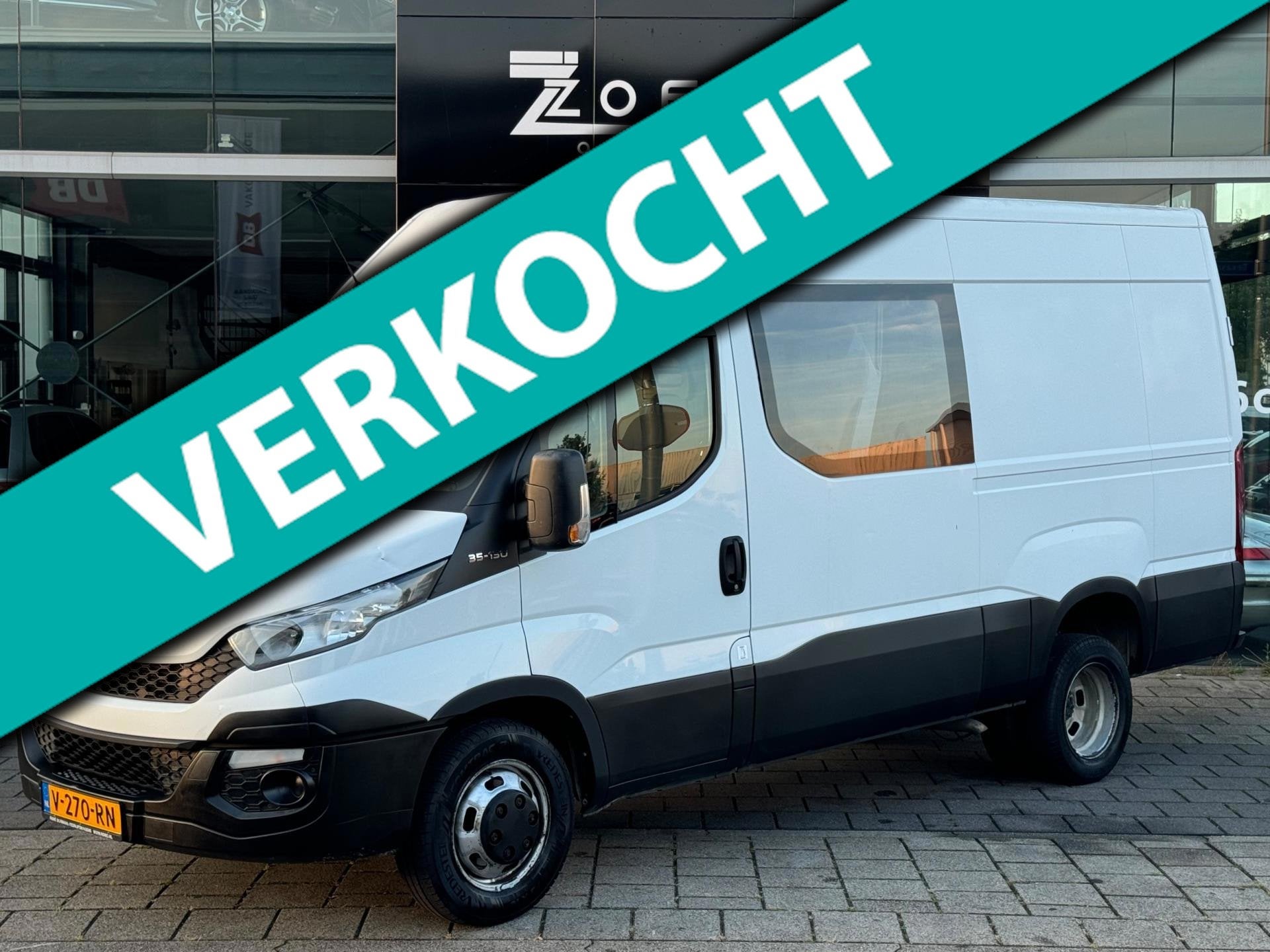 Iveco Daily 35C13V 2.3 352 H2 L DC 7 pers., Auto's, Bestelauto's, 127 pk, Euro 5, Gebruikt, Zwart