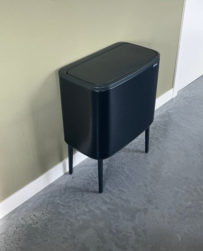 Brabantia Bo Touch Bin – 36 liter – Zwart, Huis en Inrichting, Woonaccessoires | Prullenbakken, Ophalen, 50 – 75, Zo goed als nieuw
