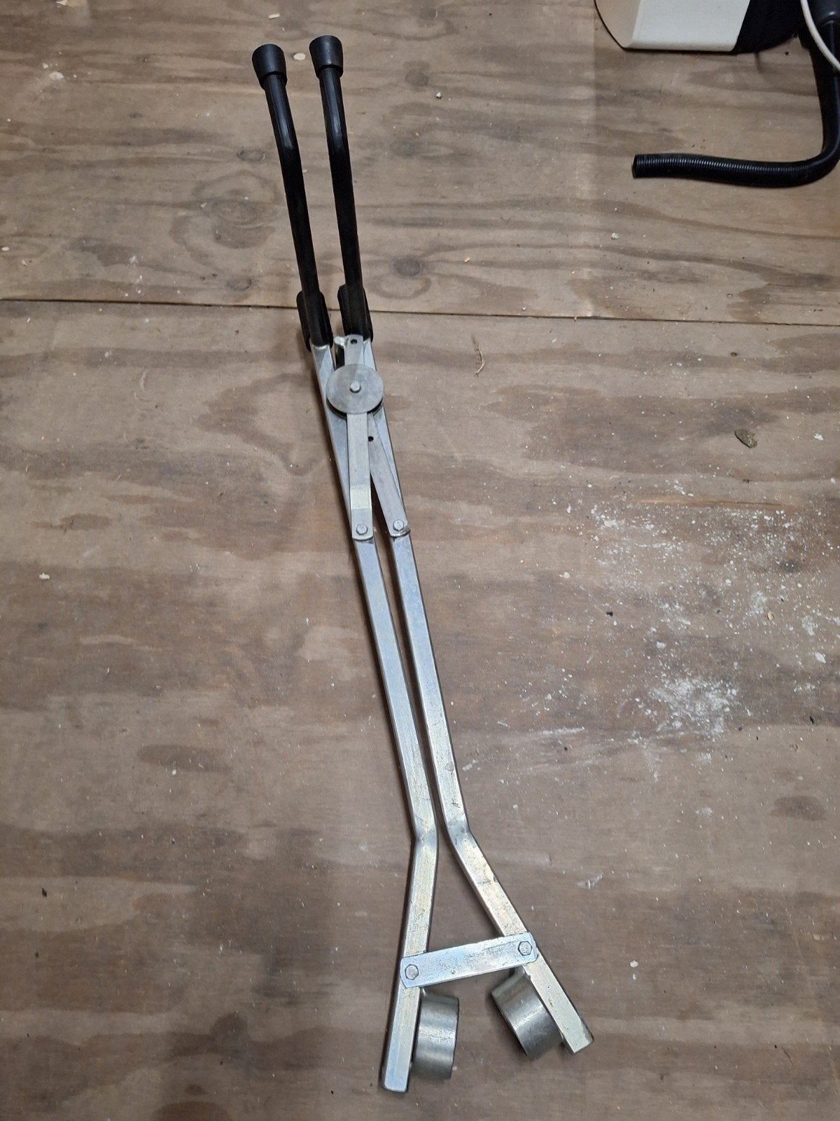 Fietsendrager, Ophalen, Elektrische fiets, Zo goed als nieuw, 2 fietsen