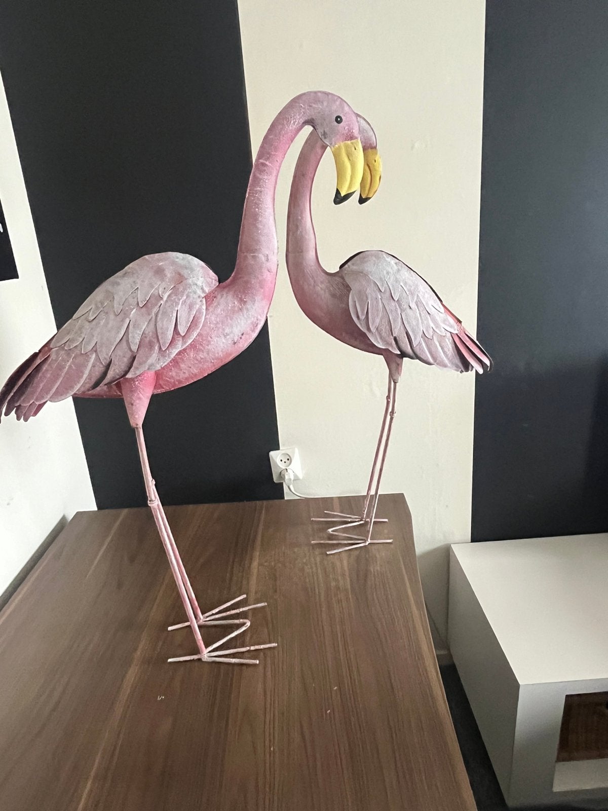2 flamingo’s  rose metaal, Ophalen, 85 cm