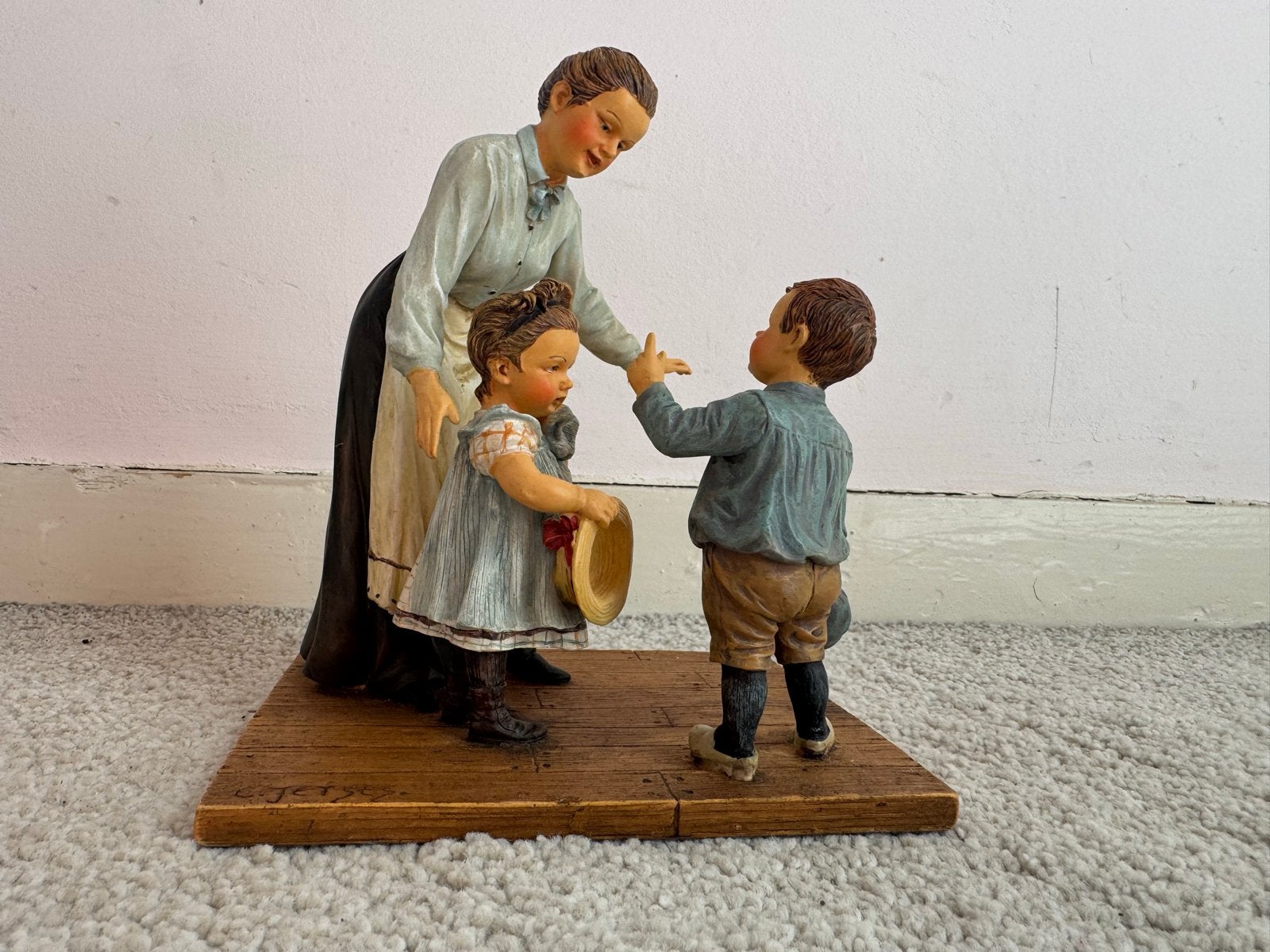 Ot en Sien Collectables Beeldje - Moeder met kinderen, Verzamelen, Beelden en Beeldjes, Ophalen of Verzenden, Zo goed als nieuw