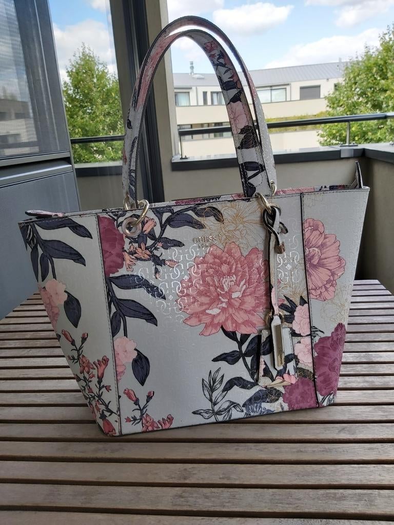 Handtas Guess nieuw, Ophalen, Nieuw, Handtas