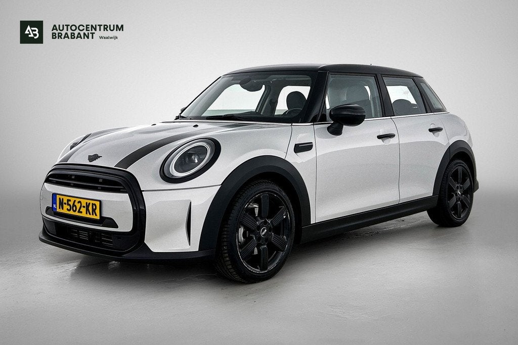Mini 5-Deurs 1.5 Cooper Classic (NL-auto, 1e Eig Dealer Onde, Auto's, Mini, Bluetooth, 136 pk, Gebruikt, Leder en Stof
