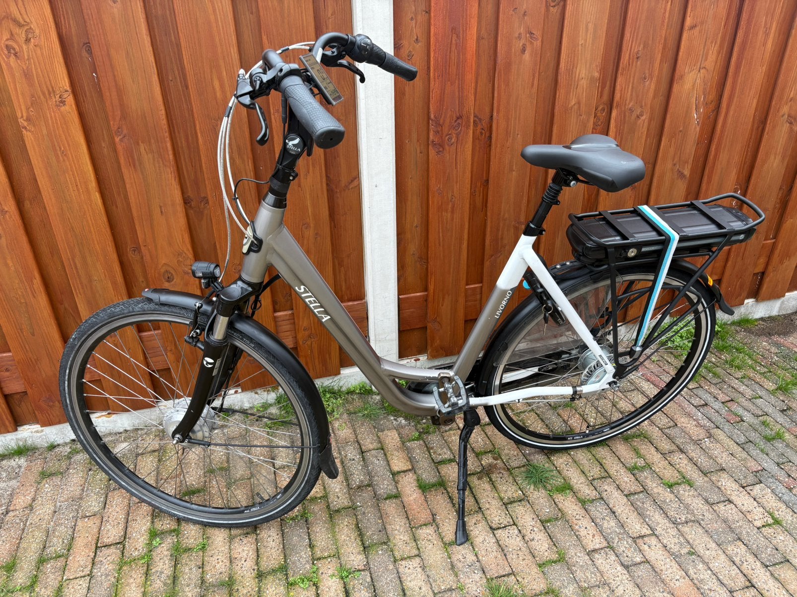 Stella livorno elektrische dames fiets, Zo goed als nieuw, 51 tot 55 cm, 30 tot 50 km per accu, Ophalen