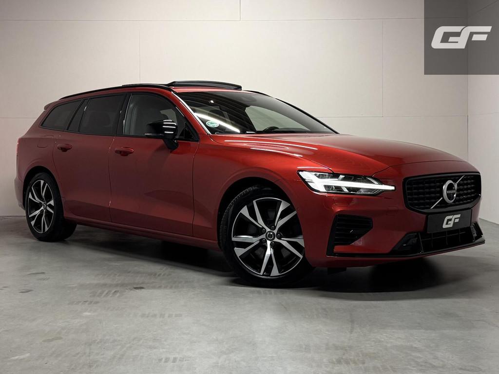 Volvo V60 2.0 T8 Twin Engine AWD R-Design Pano H/K 360 HUD, Auto's, Automaat, Gebruikt, Zwart, 4 cilinders