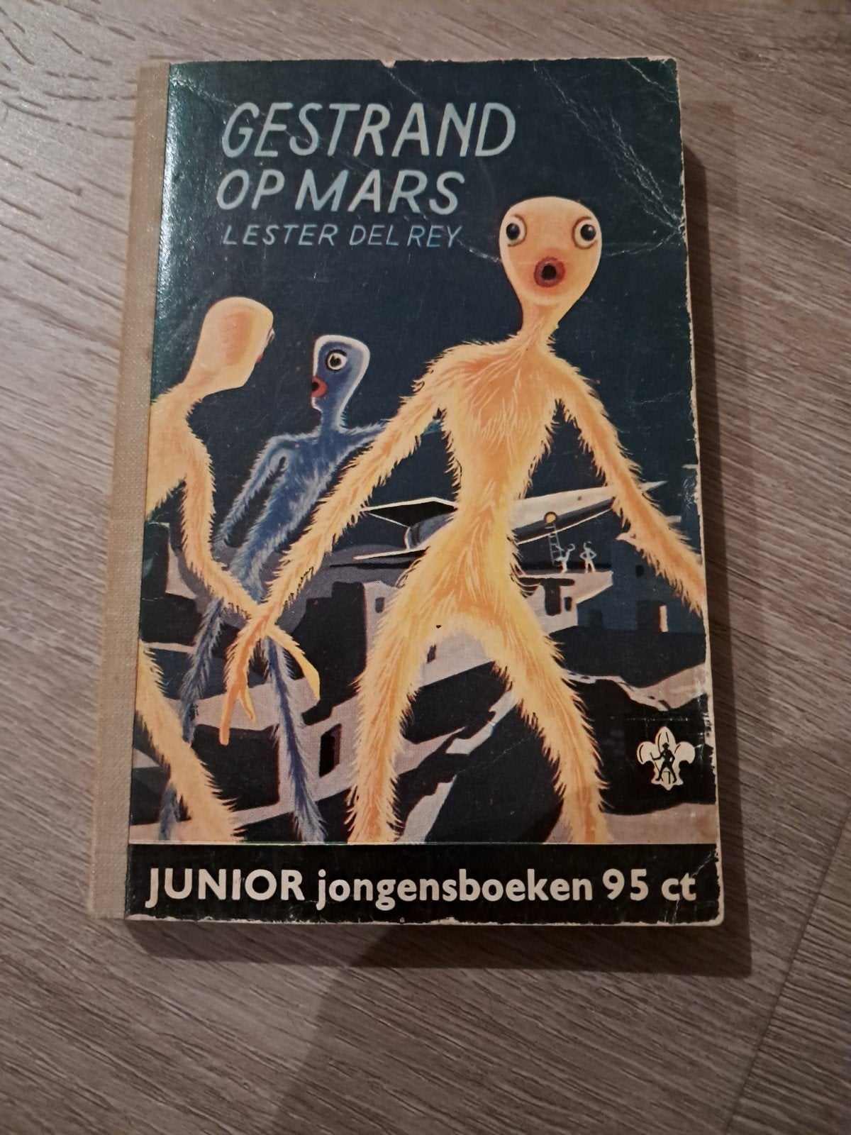 V3 Gestrand op Mars - Lester Del Rey (Junior jongensboeken), Ophalen of Verzenden, Gelezen, Lester Del Rey
