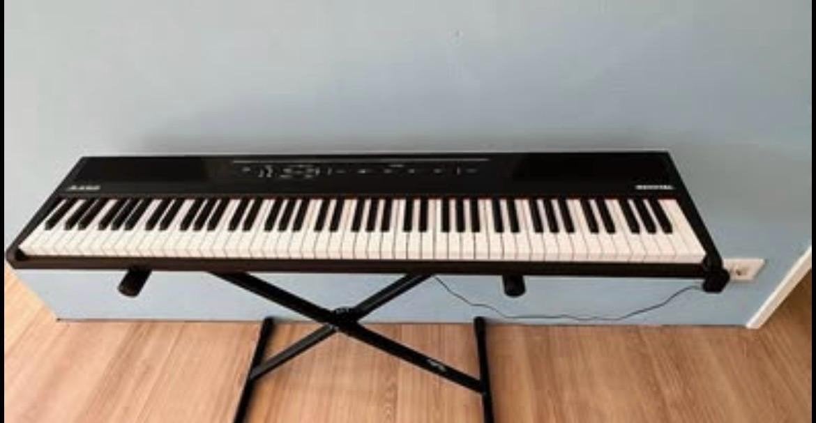 Alesis Recital digitaal piano 88 toetsen - Zo goed als nieuw, Muziek en Instrumenten, Ophalen of Verzenden