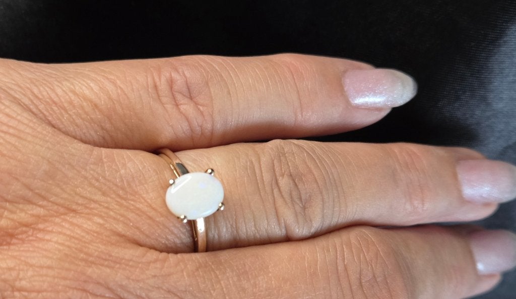 Gouden Vintage ring met edelsteen opaal. 2026/531, Ophalen of Verzenden, Goud, Ring, Met edelsteen