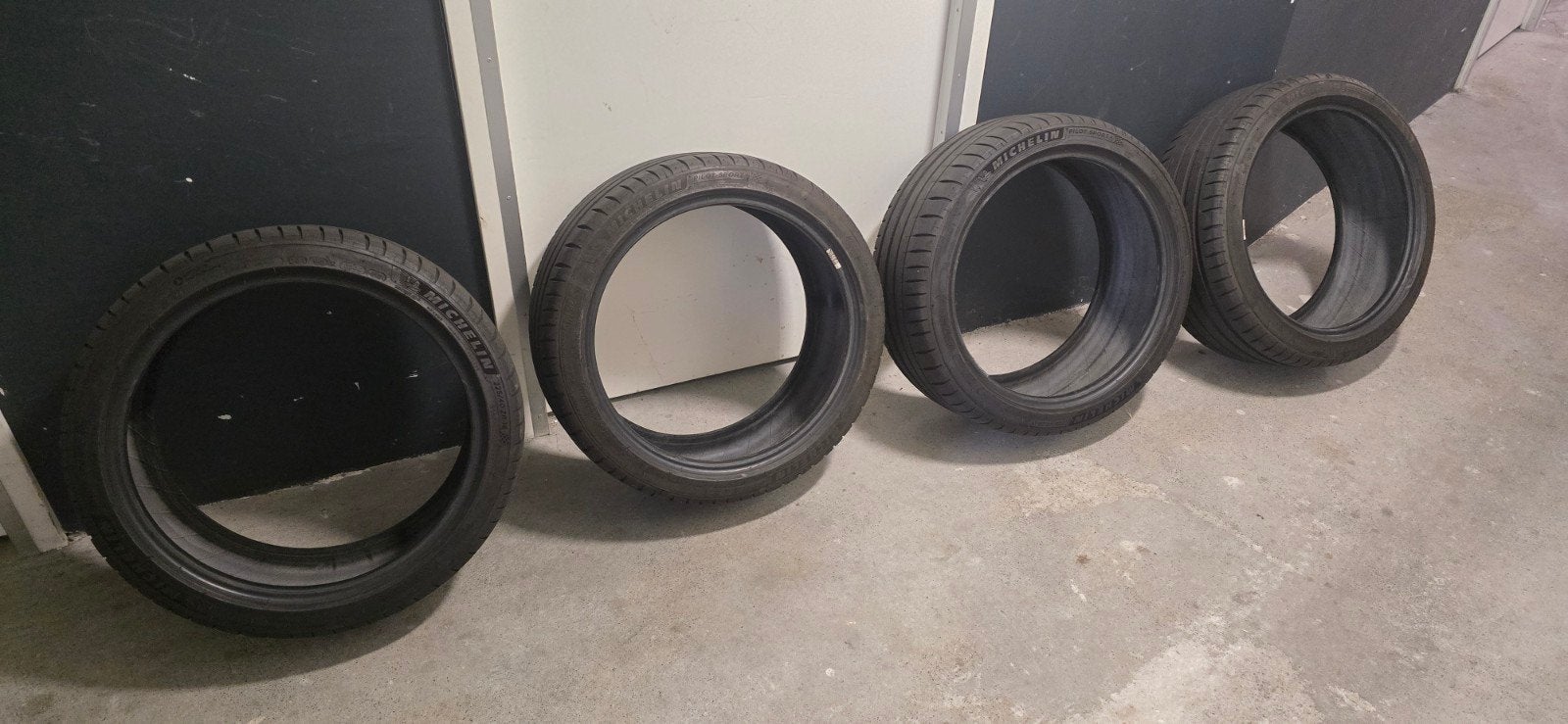 4 Michelin Zomerbanden 225/40 ZR18 - Gebruikt, Auto-onderdelen, Ophalen, 18 inch, Gebruikt, Band(en)