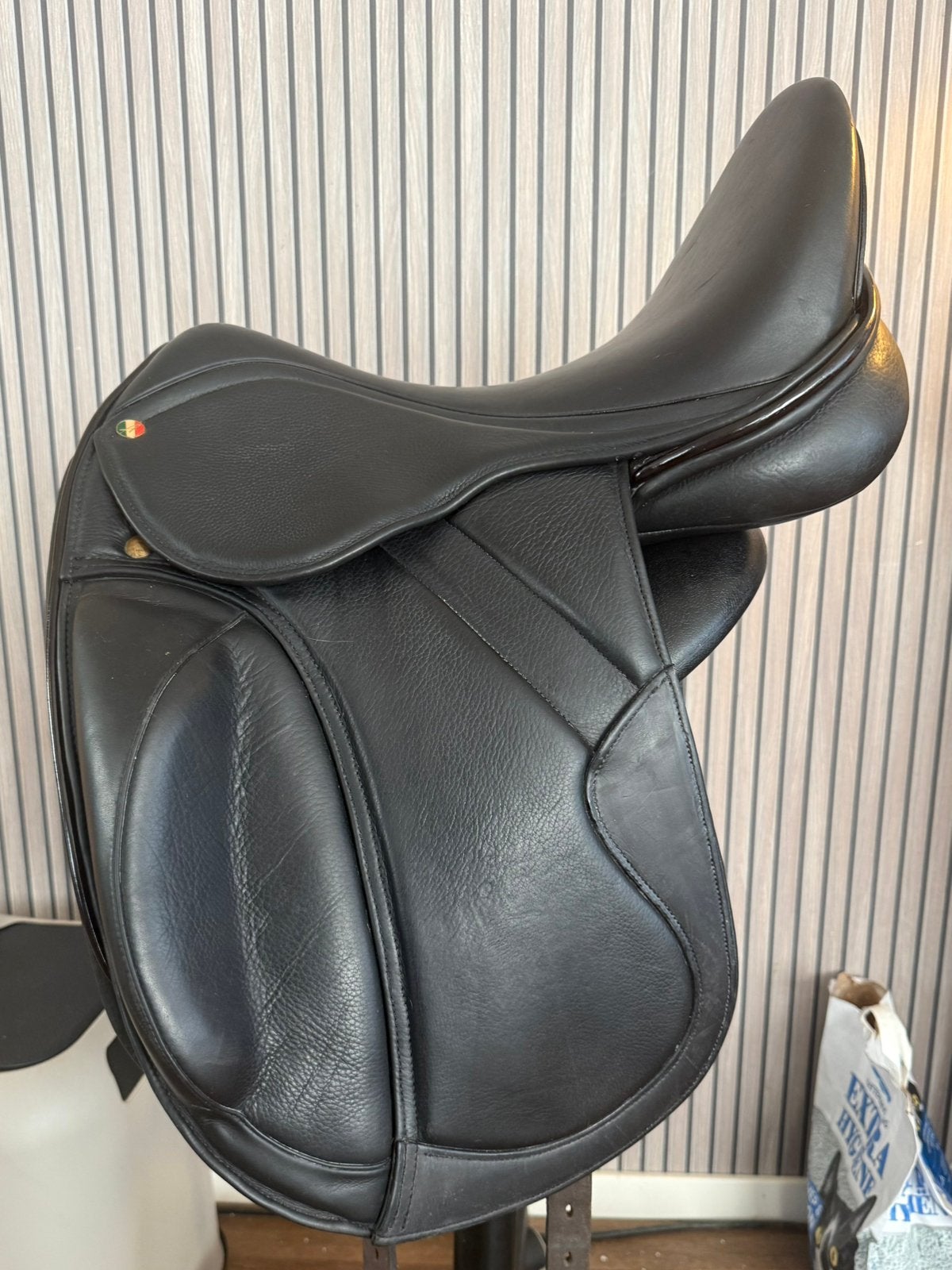 Arturo Top dressuurzadel 17,5 inch, Dieren en Toebehoren, L (17.5 inch), Dressuur, Ophalen of Verzenden, Middel