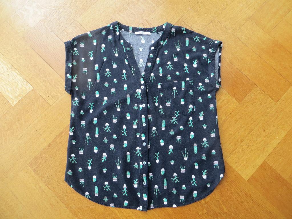 Esprit Zomerblouse Donkerblauw wit groen Cactus planten Mt M, Kleding | Dames, Blouses en Tunieken, Maat 38/40 (M), Blauw, Ophalen of Verzenden