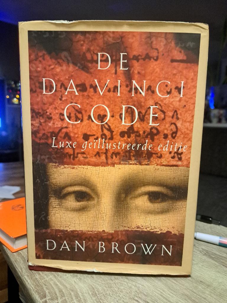 De Da Vinci code luxe editie (Z238-229), Boeken, Ophalen of Verzenden, Zo goed als nieuw