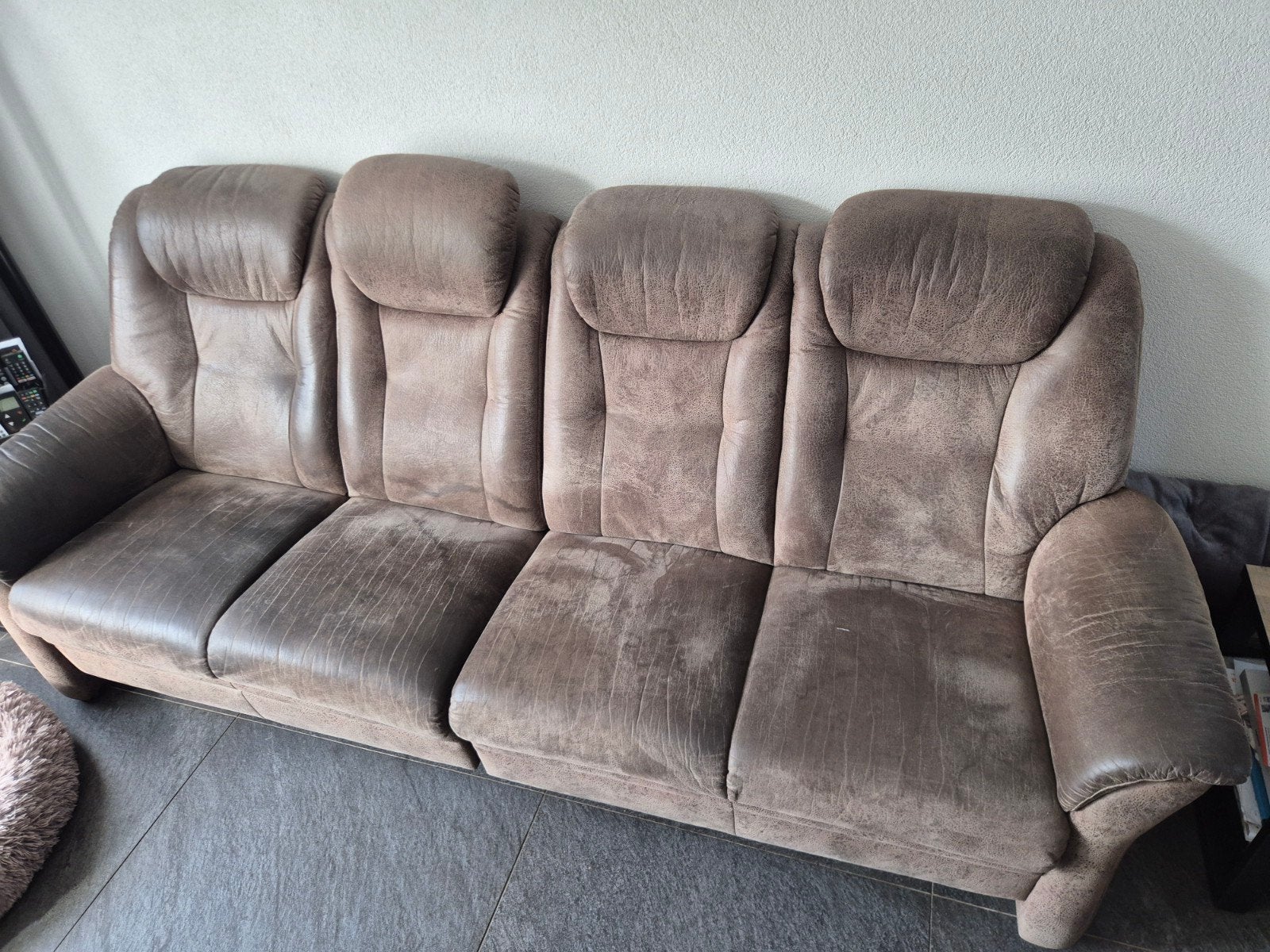 Comfortabele 4-zits bank met verstelbare hoofdsteun, 250 tot 300 cm, Gebruikt, 75 tot 100 cm, Ophalen of Verzenden