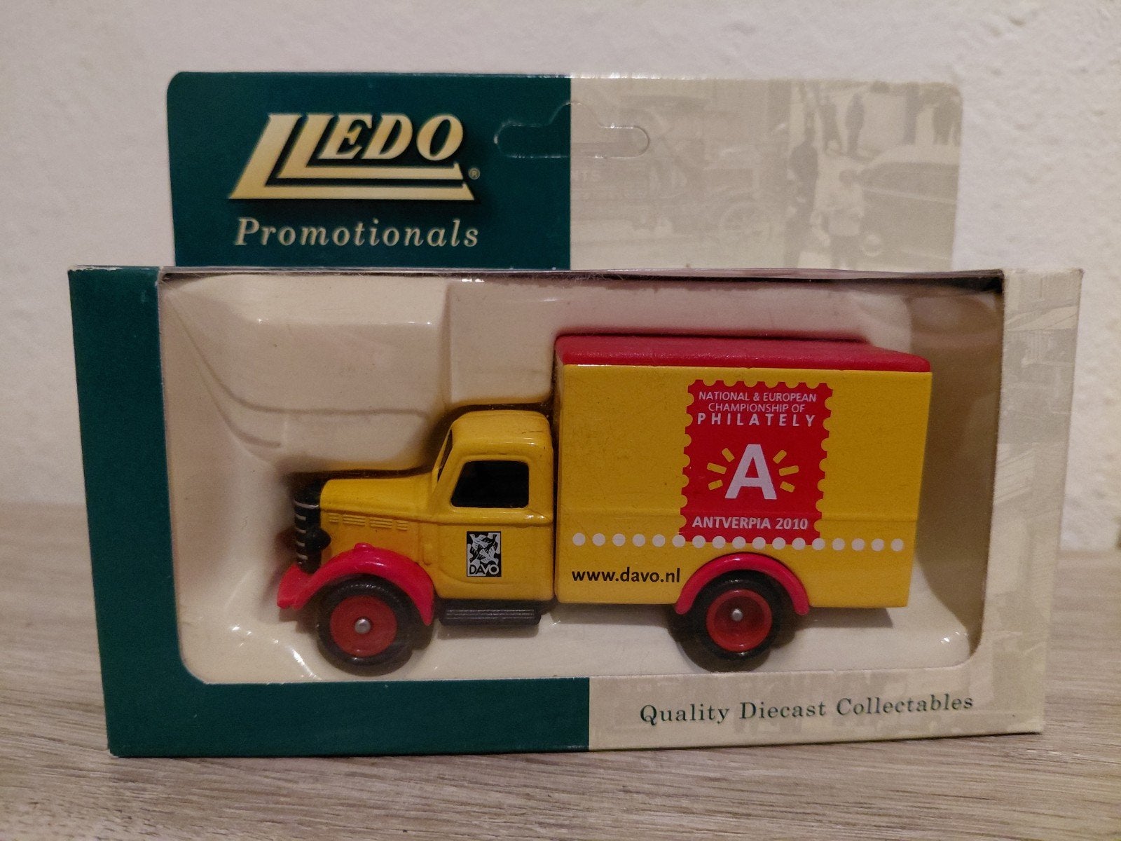 Limited Edition 'DAVO Nr.13' Bedford 30CWT Van, Overige merken, 1:50 of kleiner, Verzenden, Nieuw
