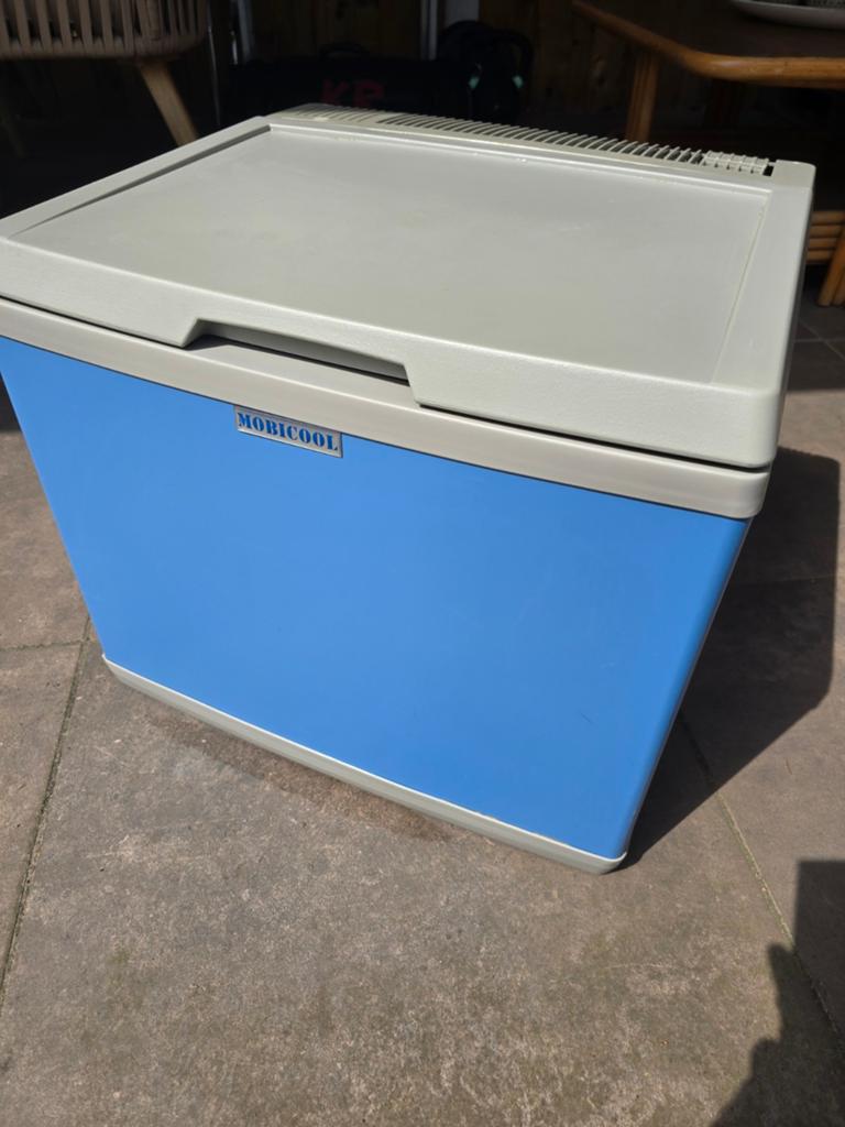 Mobicool Absorptie Koelbox 40 Liter - 12V/230V, Ophalen