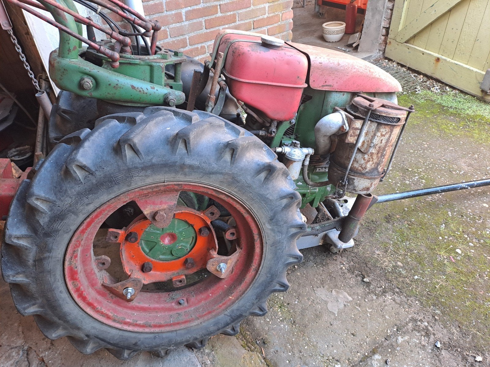 2 wielige tractor / frees, Ophalen